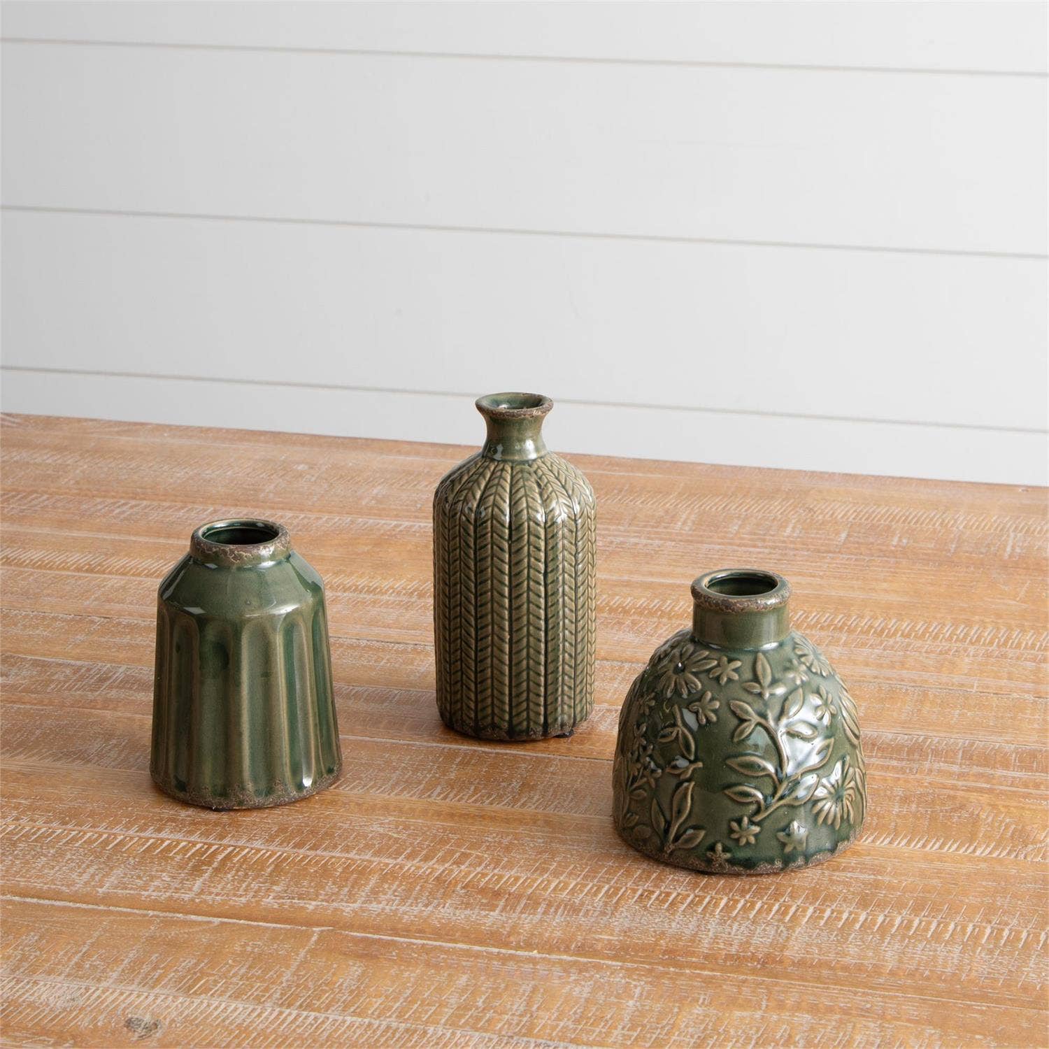 Green Textured Pattern Vase