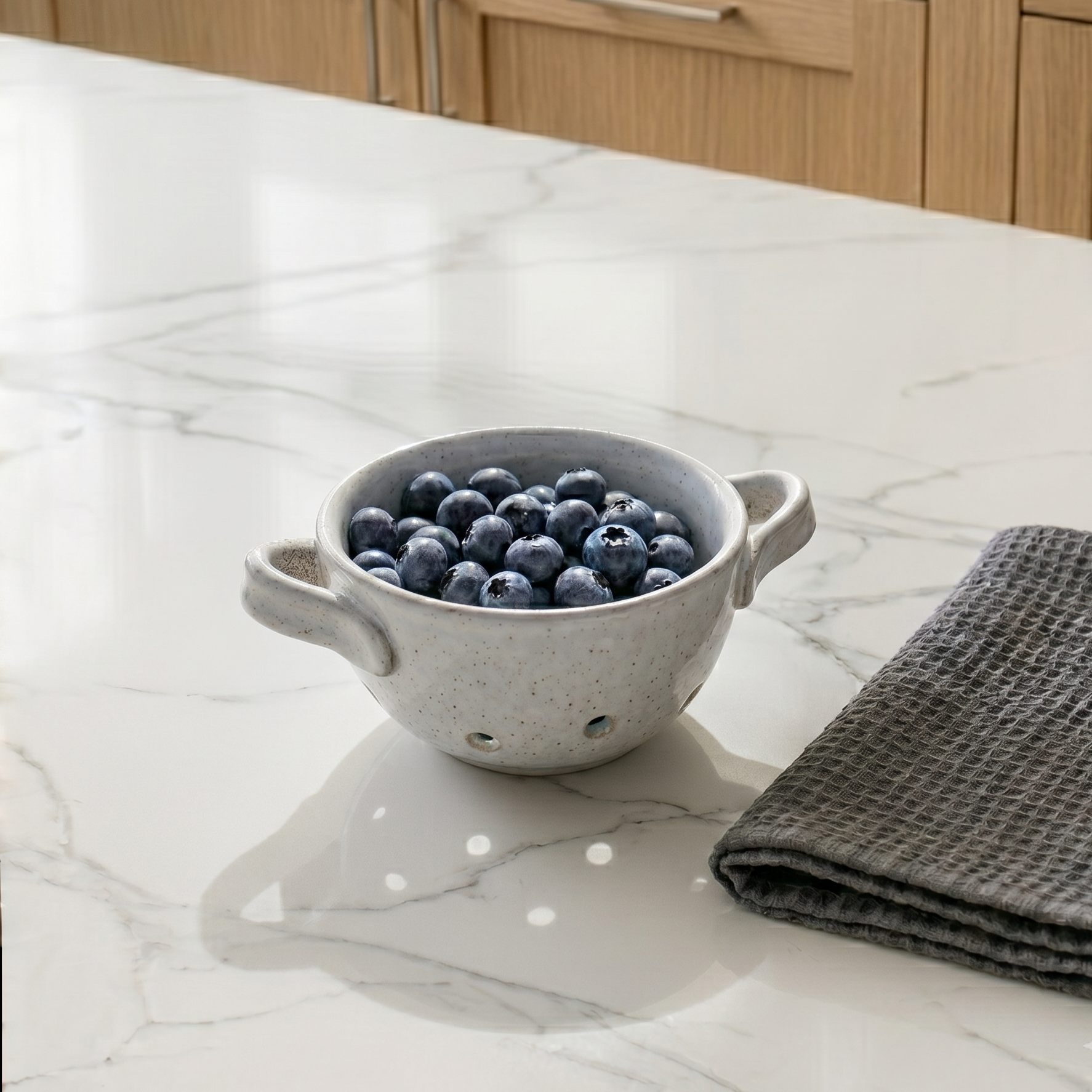 Salerno Berry Bowl Colander