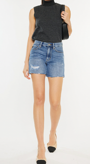 KanCan Medium Wash Short 5"